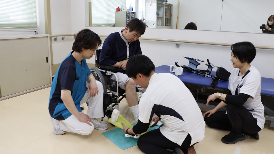 装具の検討
